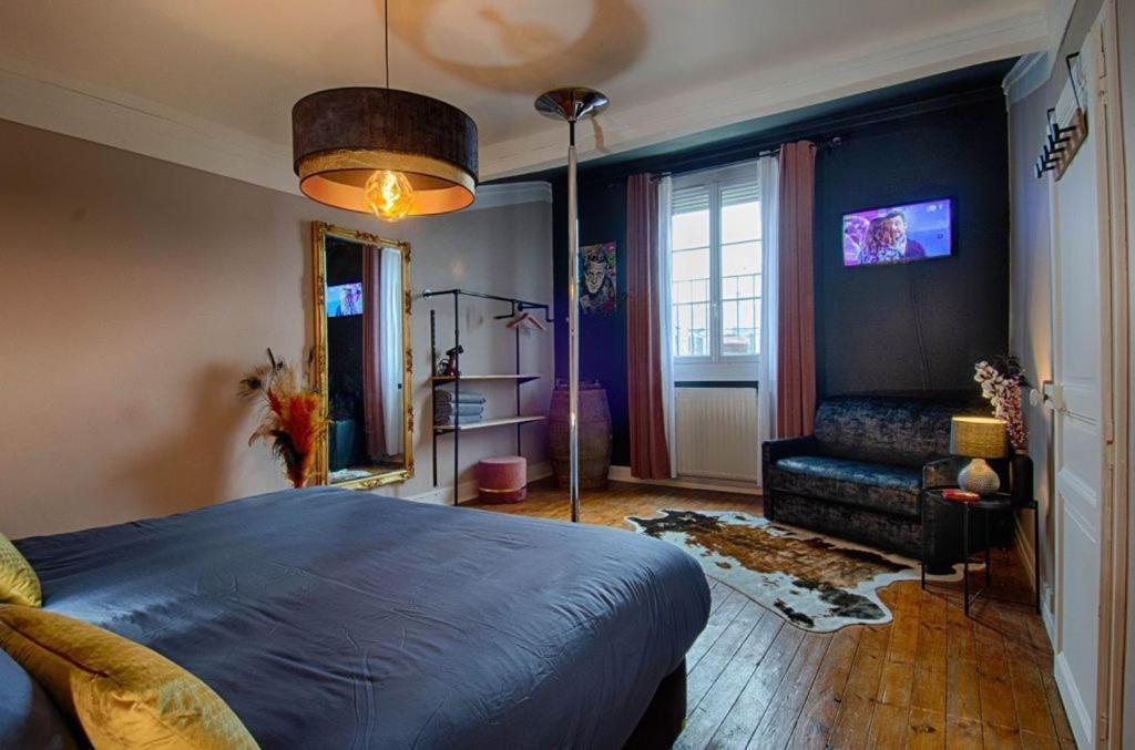 Sweet Nina Jazz Appartement Pour 5 Voyageurs, Situe A La Place De La Republique, Avec Parking Et Lit Queen Size Льо Ман Екстериор снимка